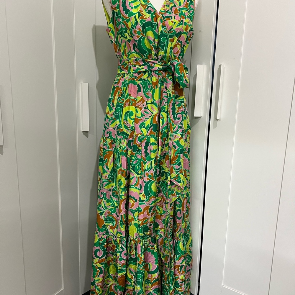 Vibrant Green Patterned Maxi Dress Shoulder-tie silk maxi dress in floral
